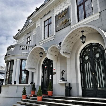Hotel Angelo D'Oro Ploieşti Exteriör bild