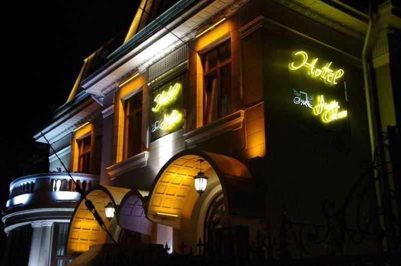 Hotel Angelo D'Oro Ploieşti Exteriör bild