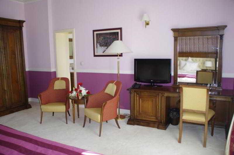 Hotel Angelo D'Oro Ploieşti Exteriör bild